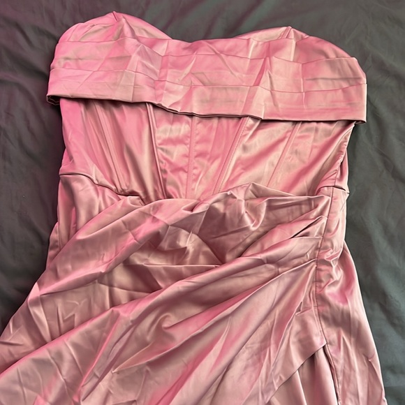 Ruched asymmetrical hem satin tube dress - Picture 3 of 8